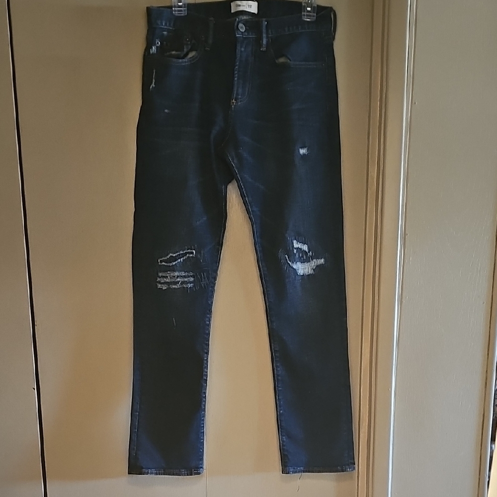 GAP Dark Blue Skinny Jeans. Size 26x30 Slim